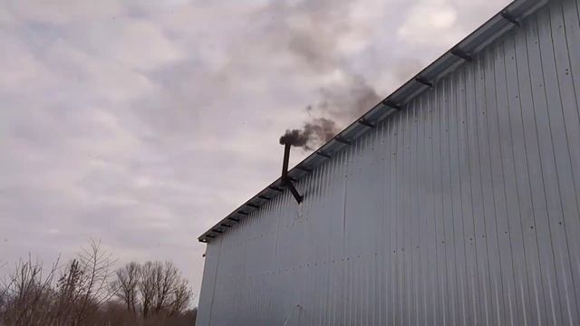 Чистка сажи в трубе маслянной печи смотреть онлайн