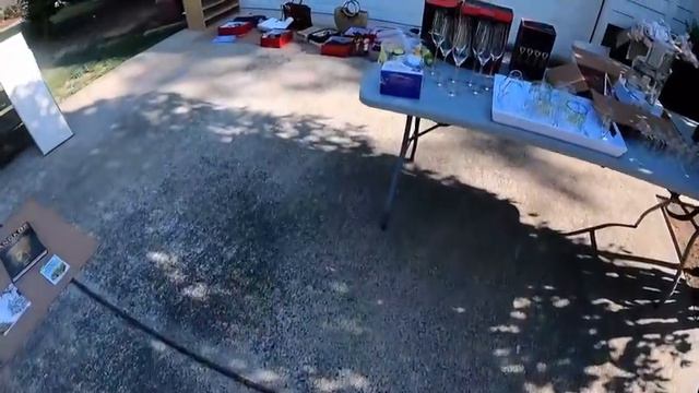 MY CHEESY DAD JOKES GOT ME A FREE ITEM AT THIS YARD SALE!