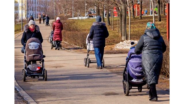 Большинство семей в регионах скоро лишатся региональных социальных выплат смотреть онлайн