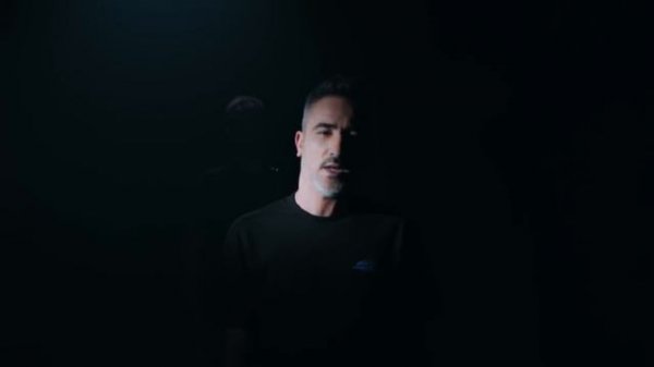 Faruk Sabancı & Sagopa Kajmer - Bu Sen Değilsin