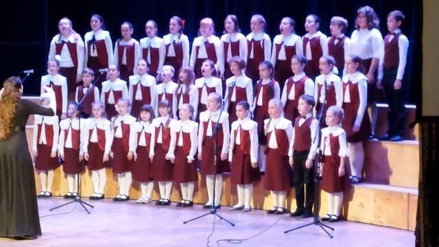 Выступление Младшего хора на фестивале в ДШИ им.Балакирева (часть 1) смотреть онлайн