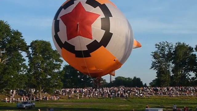 Великие Луки 12 июня 2011 года. Дирижабль "Беспощадный" смотреть онлайн