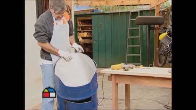 Делаем барбекю из металлической бочки смотреть онлайн