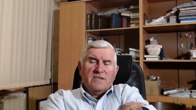 Что здесь будет, церковь или коттедж? смотреть онлайн