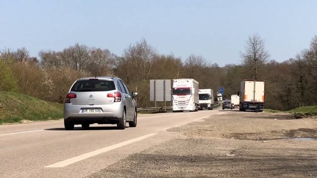 Truck Spotting #2 ( Scania , Daf , Volvo,iveco ) Oldskool V8 Open Pipes