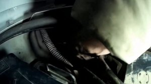 Замена лампы ближнего света на Ниссан Террано.