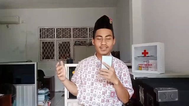 TUGAS BAHASA INDONESIA "VLOG RUANG GURU"SMK MANBAUL ULUM (CIREBON) смотреть онлайн