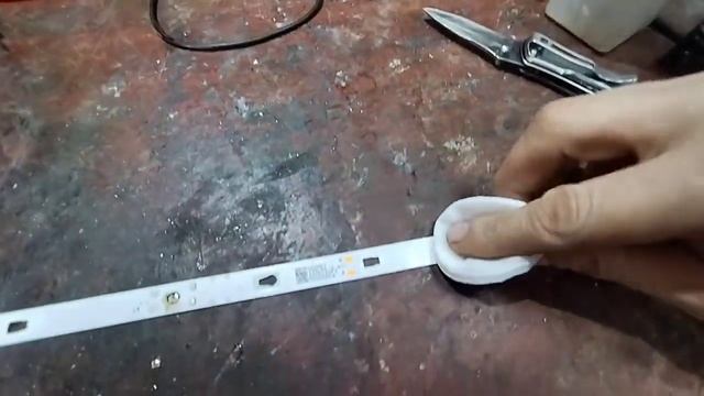 Ремонт подсветки телевизора KIVI 32H510KD смотреть онлайн