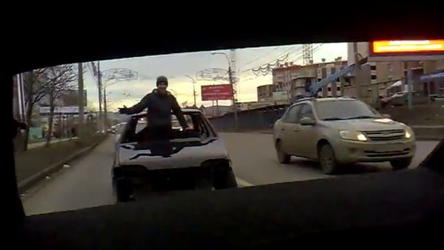 Красноярск.Типы на 14, 2 смотреть онлайн
