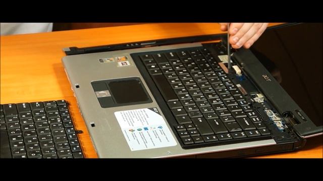 Замена клавиатуры ноутбука Acer 5100 своими руками смотреть онлайн