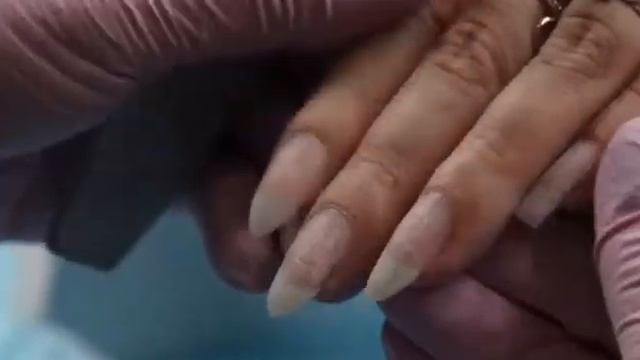 Онлайн курс Маникюра: 5 серия ( Как снять пилочкой гель лак ) смотреть онлайн