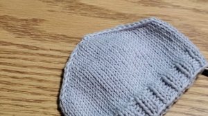 МК Шапочка Китти спицами на Паола Рейна PaolaReina