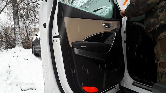 Hyundai Santa Fe 2017. Как снять дверные карты. Инструкция. смотреть онлайн