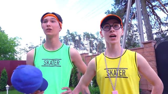 Даша с Друзьями на ЛЕТНИХ КАНИКУЛАХ *1 часть* СЕРИАЛ ЛЕТНИЙ ЛАГЕРЬ 2021