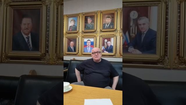 Мужские имена на букву Е #евгений #егор #емельян #еверт #ерлан Есть совпадения? #мужскиеимена смотреть онлайн