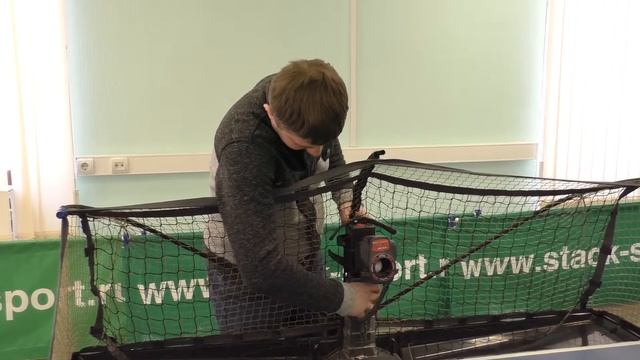Изучаем и ремонтируем робот для настольного тенниса Robo-Pong 2040 смотреть онлайн