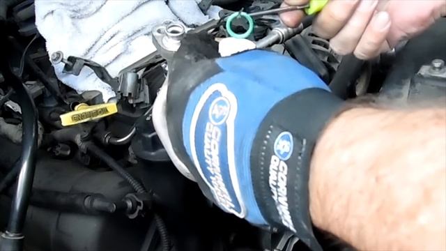 Installing a new compressor in a Dodge Ram 1500 смотреть онлайн