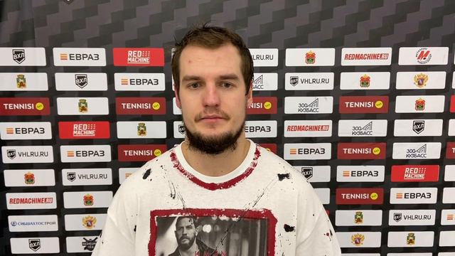 "Металлург" - "Югра" - 7:2. Финал ВХЛ, 4 матч. Нападающий новокузнечан Олег Ломако - об игре смотреть онлайн