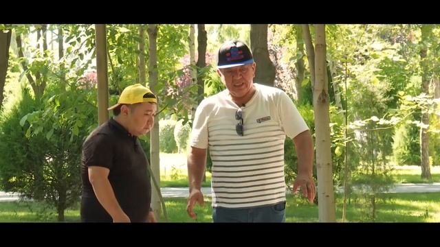 Sketch show - Maymun bilan rasmga tushayotgan sevishganlar смотреть онлайн