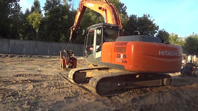 Устройство шпунта экскаватором ООО СК Большая Медведица смотреть онлайн