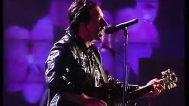 U2 - One (Live Sydney - 1993) смотреть онлайн
