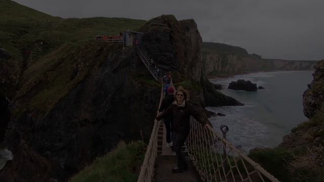 GIANTS CAUSEWAY : IRELAND RV TOUR : Giant's Causeway & Carrick-a-Rede Rope Bridge смотреть онлайн
