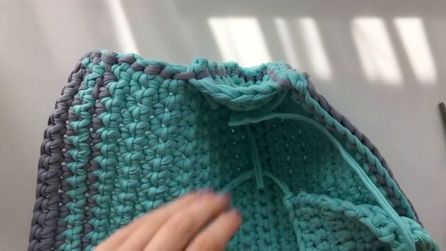 Сумка из трикотажной пряжи. Часть 2. Вязание крючком. Bag of knitting смотреть онлайн