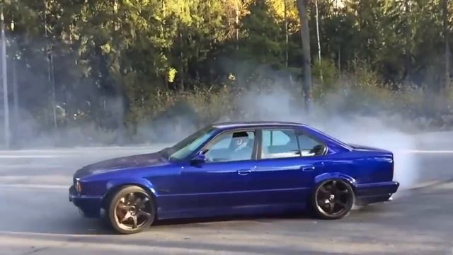 BMW E34 drift смотреть онлайн