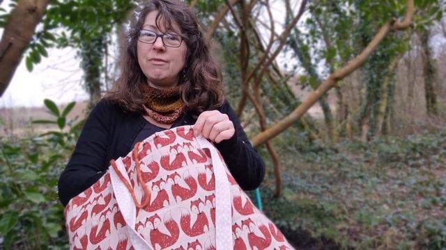 Wild Cottage Ireland, Knitting podcast 8: Brioche Challenges, Giveaway Yarns, Dog Sing-along смотреть онлайн