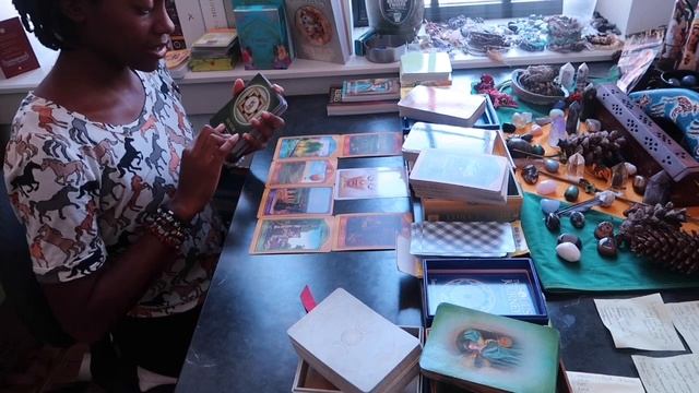 Collective Reading: You Manifest Infinite Abundance When You Are Balanced смотреть онлайн