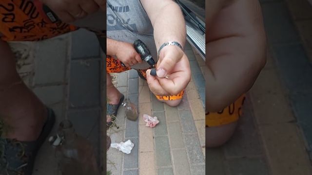 Быстро удалить старую присохшую клейкую двухсторонюю ленту с автомобиля! смотреть онлайн