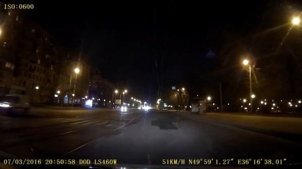 Видеорегистратор DOD LS460W ночь