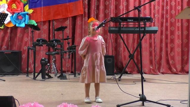 Есения Кеценова 4 года. это Родина моя смотреть онлайн