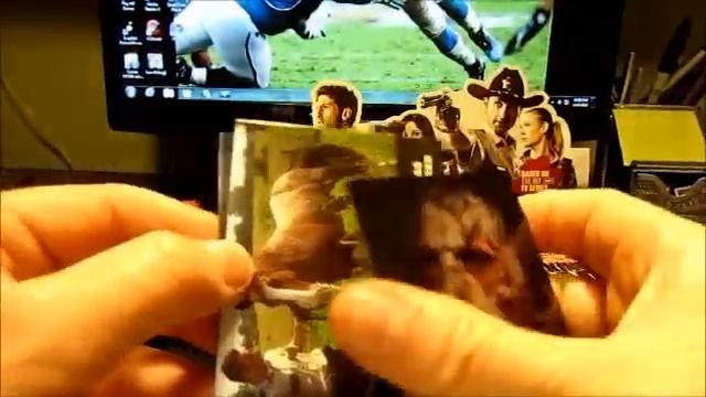 The Walking Dead Trading Cards Box Break смотреть онлайн
