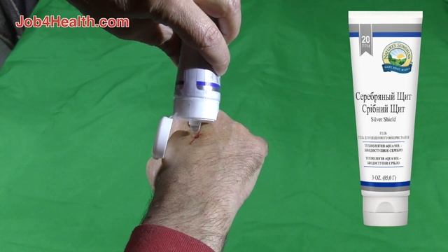 Кошка поцарапала руку - что делать? Ответ: смажьте царапину гелем-антисептиком Серебряный щит. смотреть онлайн