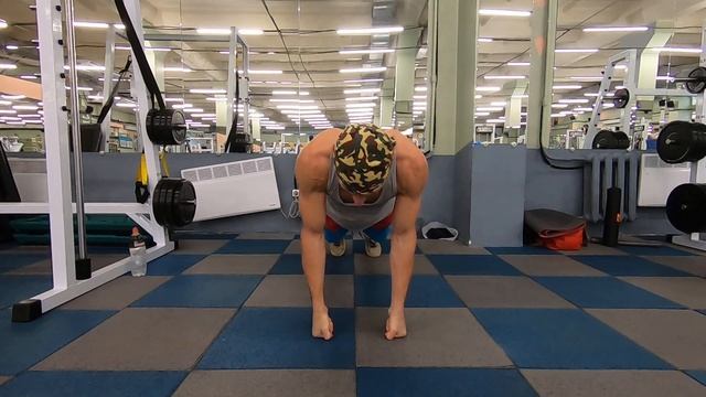 укрепление ударных поверхностей: кулаки, запястье, пучки пальцев, с отжиманиями, в зале. смотреть онлайн