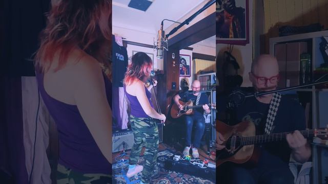 Jamming on our new tune “Pterodactyl” #music #guitar #acoustic #songwriter #folk #electricviolin смотреть онлайн