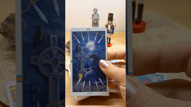 Его тайны 🤫🤯 #ютуб #tarotcards #черныйобсидиан #shortsclip #shortscraft смотреть онлайн