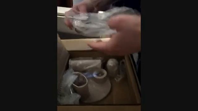 У МЕНЯ СЕГОДНЯ ПРАЗДНИК!!! ЖЕНА РОДИЛАСЬ!!! РАСПАКОВКА ПОДАРКА ДЛЯ НИНЫ! смотреть онлайн