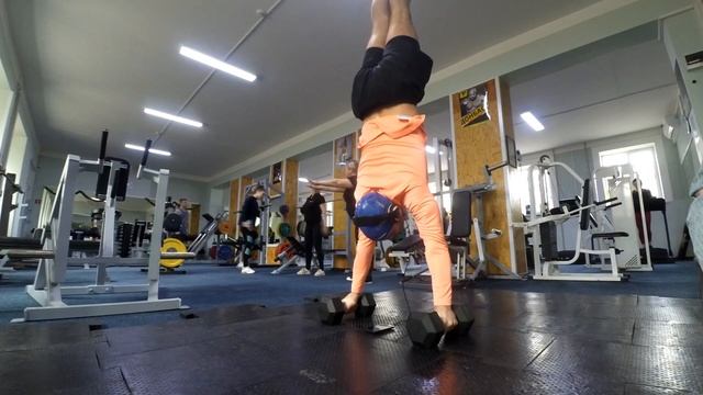 Breakdance\ Stretching\ Acrobatics \ Breath\ Брейкданс\ Растяжка Акробатика\ Дыхание смотреть онлайн