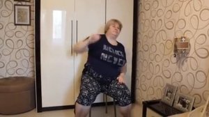 Упражнения сидя на стуле для лиц старшего возраста