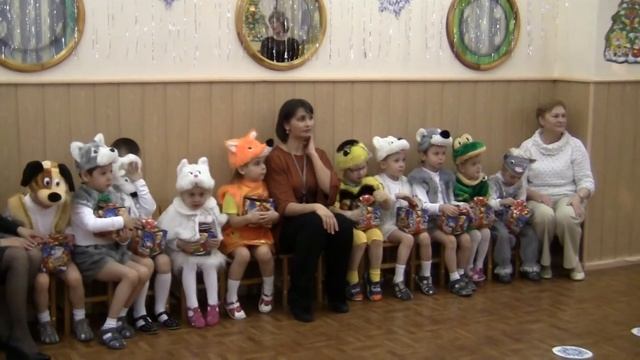 Елка в д/с № 278 г. Омска 2012 г. ( ч. 4 ) в 4-х ч. смотреть онлайн