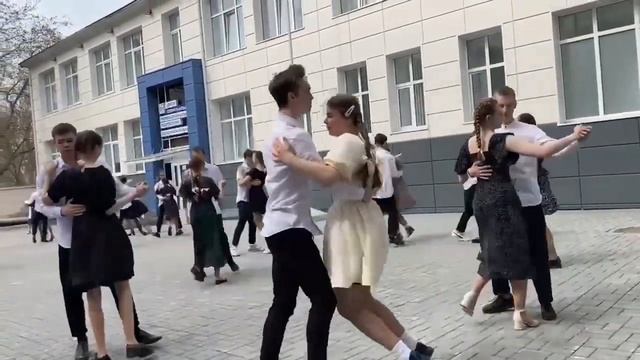 Вальс победного дня смотреть онлайн