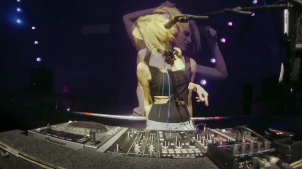 Big Data — Dangerous (Olivia Krash LIVE cover)