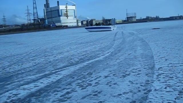 Катамаран с воздушными винтами смотреть онлайн