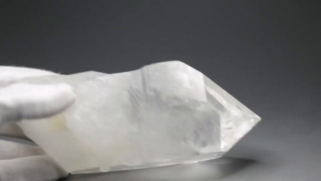 Горный хрусталь, кристалл 162*73*75мм смотреть онлайн