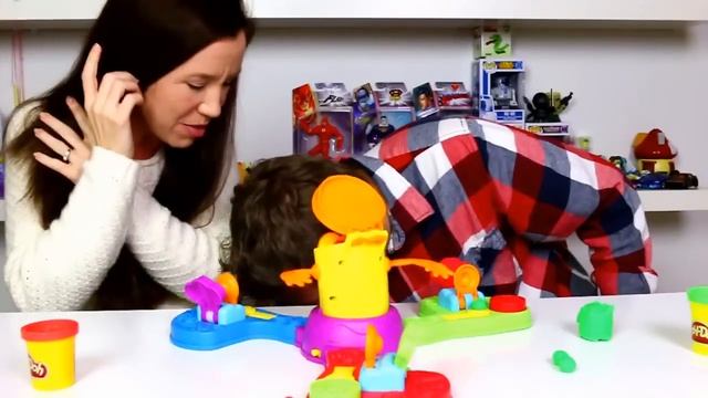 Play-Doh Launch Game смотреть онлайн