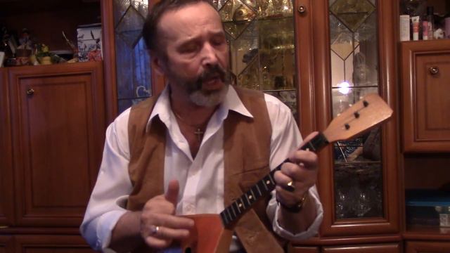 Русская народная песня Степь, да степь кругом баллалайка смотреть онлайн