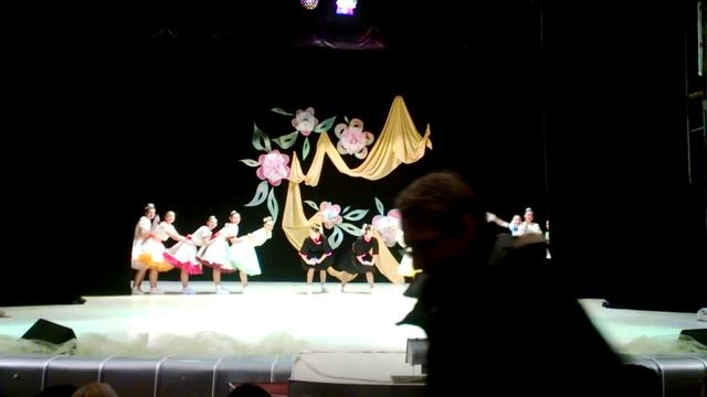 Танец "Стиляги"!!!Коллектив современного танца "Счастье" смотреть онлайн