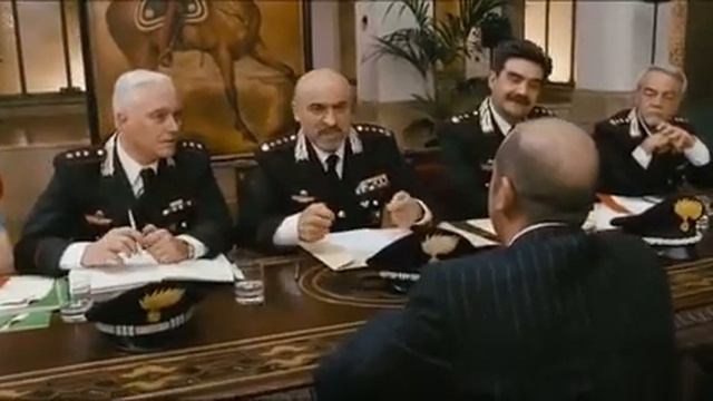 Che Bella Giornata (2011): Dai Carabinieri смотреть онлайн